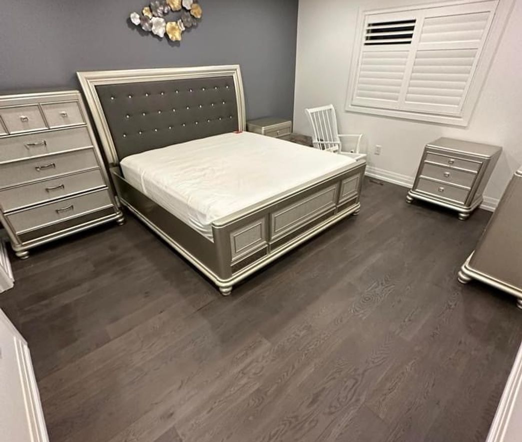 Installing hardwood flooring